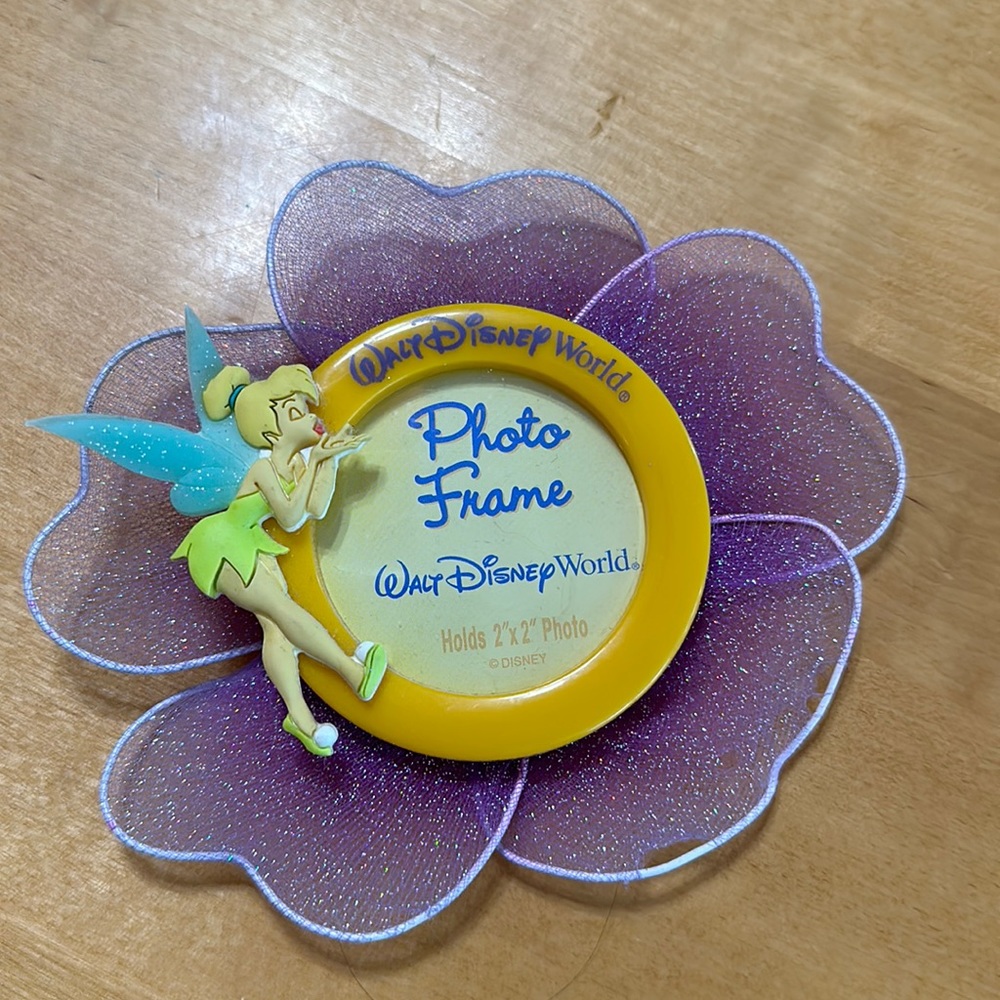 Walt Disney World Tinker Bell Flower Magnetic Photo Frame Magnet Tinkerbell